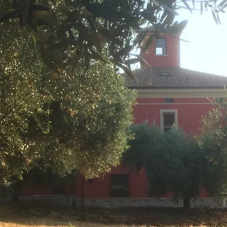 Bed & Breakfast Tenuta Porello 3*